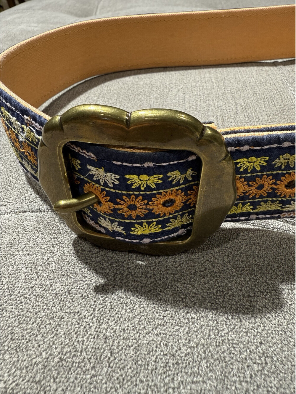 The Lucky Brand Floral Embroidered Women Belt M EUC - Picture 2 of 3